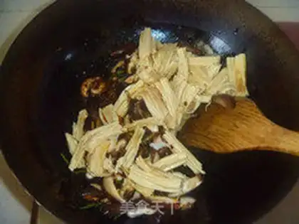 Make Spicy pot step 5