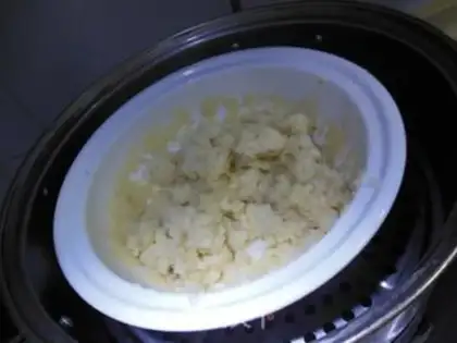 Make Rose ice-cream mooncake step 6