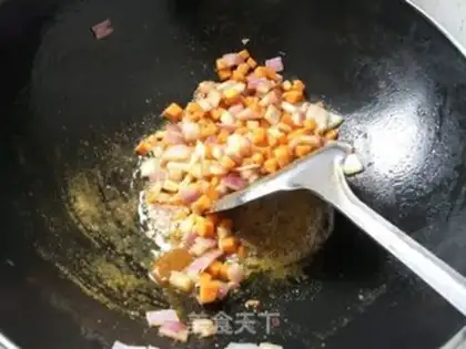 Make Carrot onion fried rice step 3