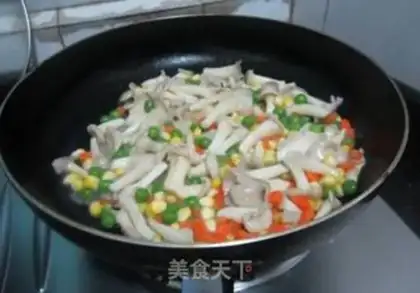 Make Mushroom pea shrimp soup step 8