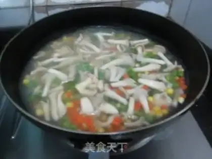 Make Mushroom pea shrimp soup step 9