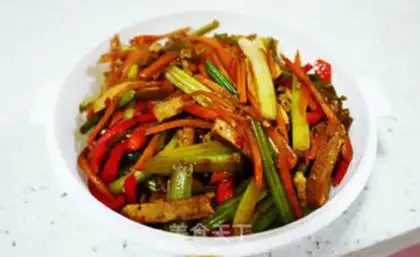 Make Celery fried dry step 5