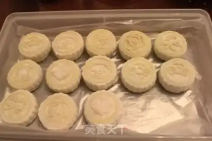 Make Ice mooncake step 9