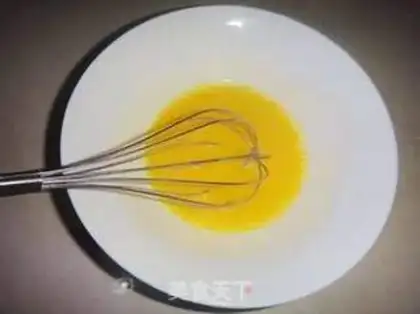 Make Egg banana roll step 1