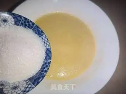 Make Egg banana roll step 3
