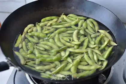 Make Meat-screwed beans step 1
