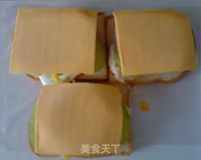 Make A simple sandwich step 5