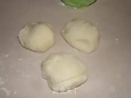 Make Onion cake step 2
