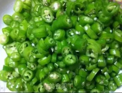Make Pry pepper fried sausage step 0