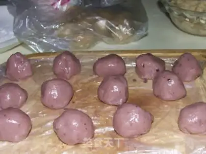 Make Five ice cream mooncakes step 9