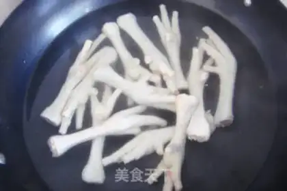 Make A beer and a claw step 1