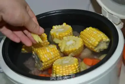 Make Carrot corn ribs soup step 4