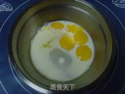 Make Mango roll step 4