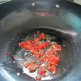 Make Red burning lion head step 8