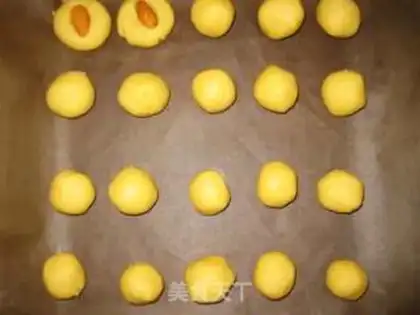 Make Apricot step 4