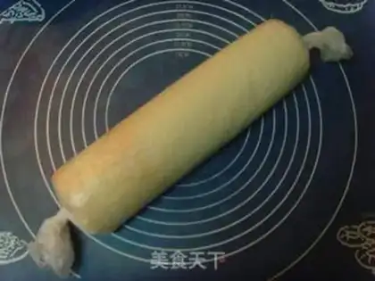 Make Mango roll step 17