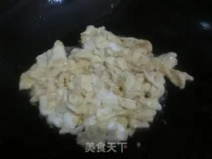 Make Blue fried eggs step 2