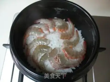 Make Gin and garlic shrimp rice step 7