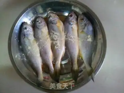 Make Fried plumfish step 1