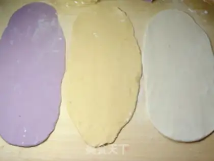 Make The rainbow vaffle step 5