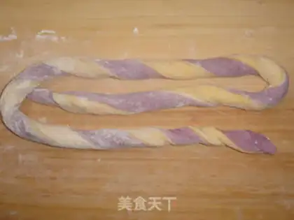 Make The rainbow vaffle step 7