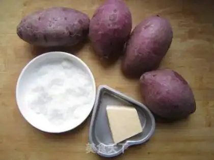 Make A wide range of potato moon cakes step 1