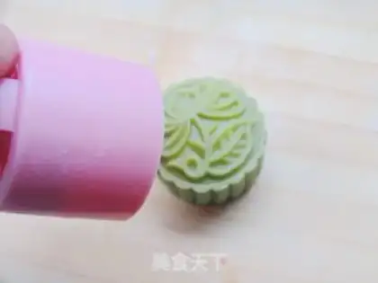 Make ♪ Taste the bean moon cake ♪ step 13