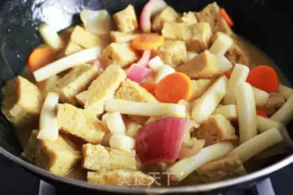 Make Curry baked pastry step 6