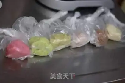 Make Rainbow toast step 2
