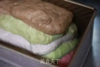 Make Rainbow toast step 4