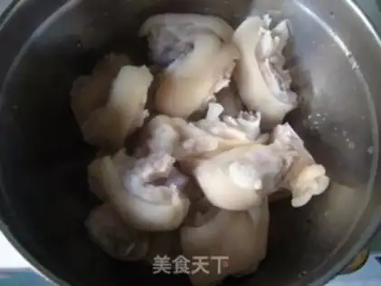 Make Red pig feet step 0