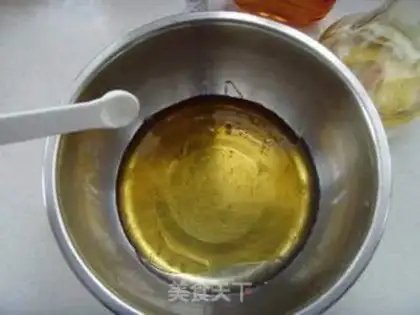 Make The egg yolk mooncake step 1
