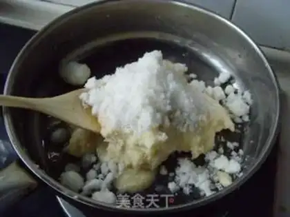 Make The egg yolk mooncake step 7