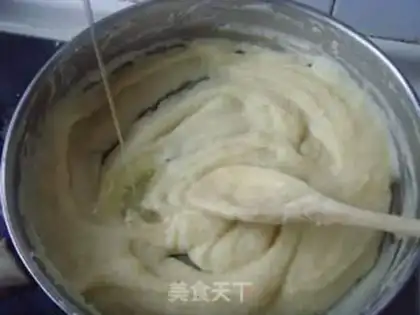 Make The egg yolk mooncake step 8
