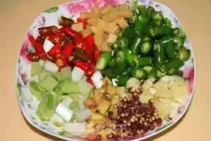 Make Spicy peppers and snails step 2