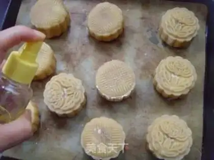 Make The egg yolk mooncake step 16