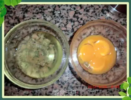 Make Meat-sun salad omelet step 2