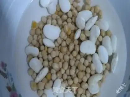 Make Soy-bean pig hoof step 0