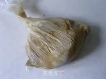 Make Salt chicken leg step 0