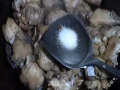 Make Soy-bean pig hoof step 7