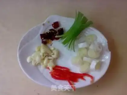 Make Spicy chicken shrimp balls step 1