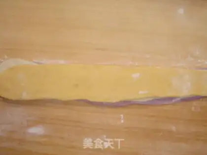 Make Three-coloured rolls step 8