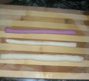 Make Double-coloured buns step 8