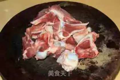 Make Pork bone stew step 1