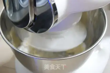 Make Pumpkin crackers step 4