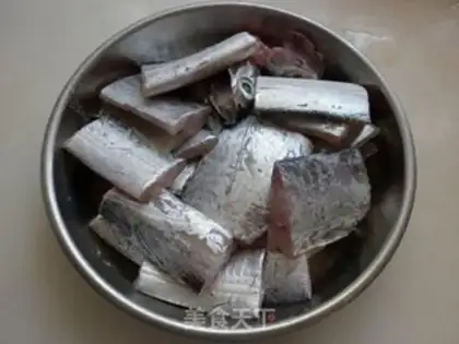 Make Jell-O fish step 0