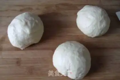 Make Bacon cheese rolls step 4