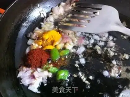 Make Indian curry chicken step 4