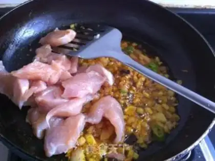 Make Indian curry chicken step 5