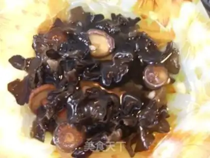 Make A corn bun with gravy step 1